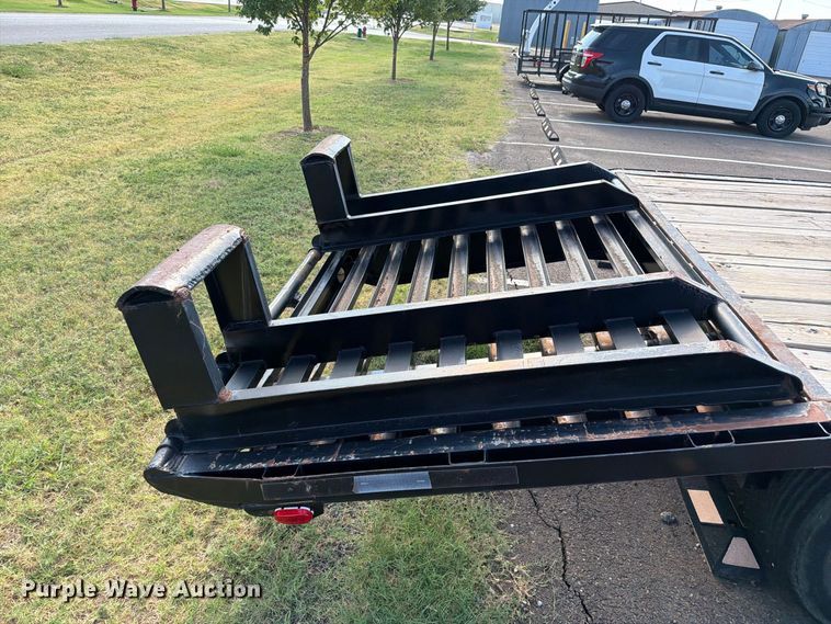 image for item EW8755 1986 W-W Trailer Manufacturers equipment trailer