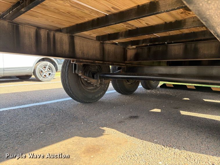 image for item EW8755 1986 W-W Trailer Manufacturers equipment trailer