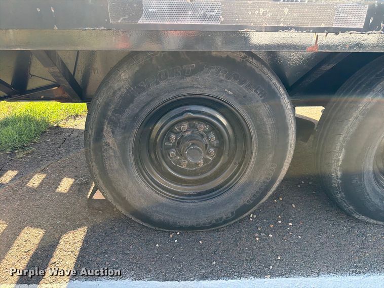 image for item EW8755 1986 W-W Trailer Manufacturers equipment trailer