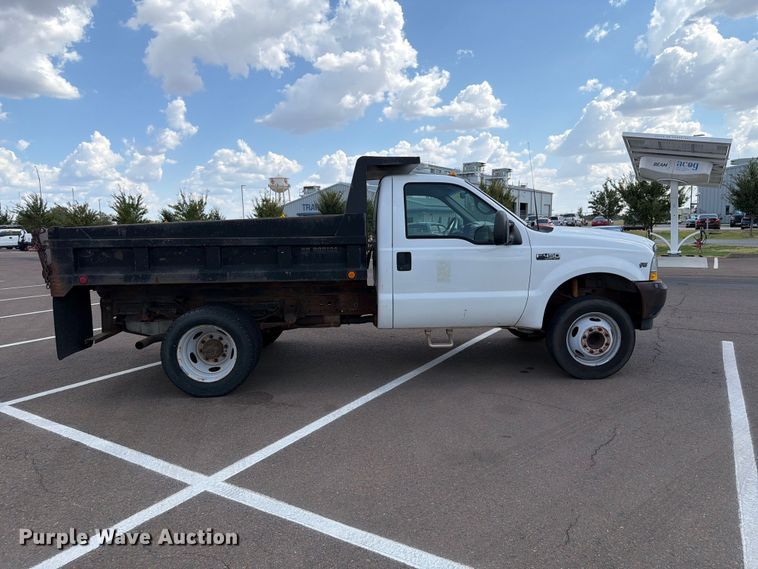 image for item EW8757 2002 Ford F450 dump truck