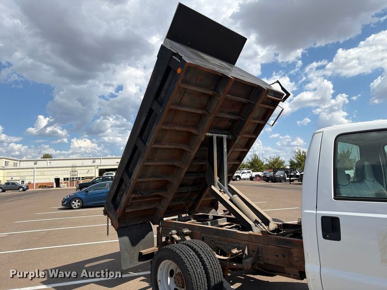 image for item EW8757 2002 Ford F450 dump truck