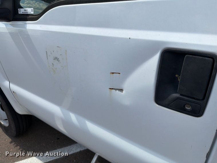 image for item EW8757 2002 Ford F450 dump truck