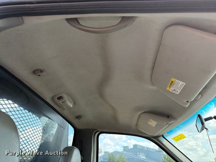 image for item EW8757 2002 Ford F450 dump truck