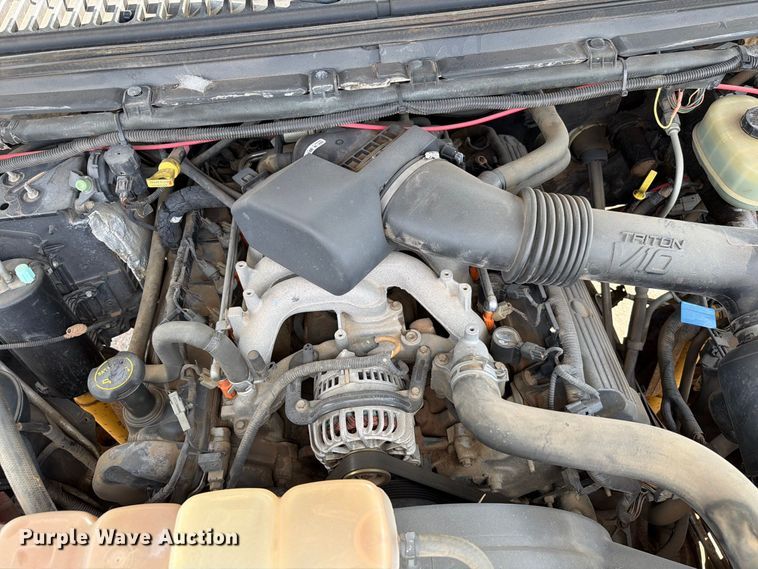 image for item EW8757 2002 Ford F450 dump truck