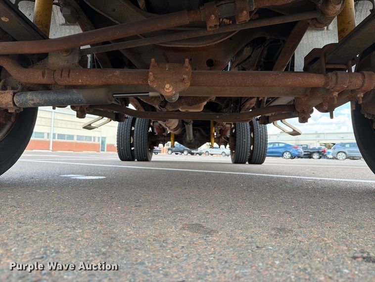 image for item EW8757 2002 Ford F450 dump truck