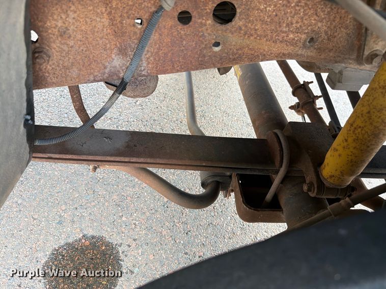 image for item EW8757 2002 Ford F450 dump truck
