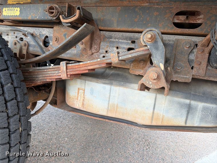 image for item EW8757 2002 Ford F450 dump truck