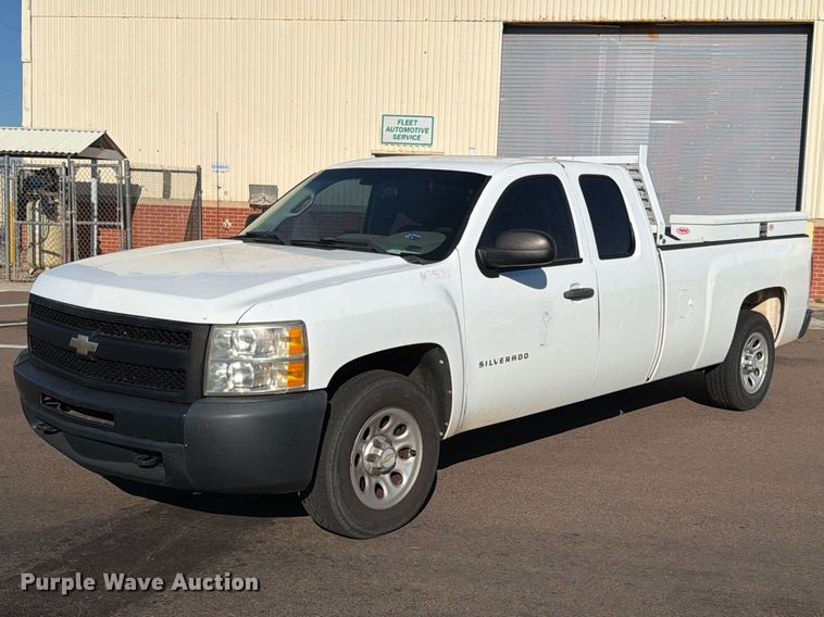 2010 Chevrolet Silverado 1500 Ext. Cab pickup truck