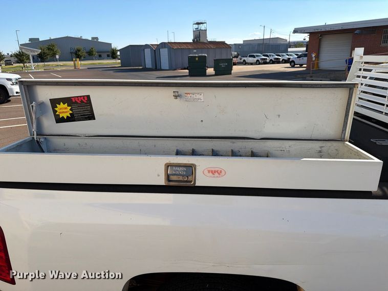 image for item EW8759 2010 Chevrolet Silverado 1500 Ext. Cab pickup truck