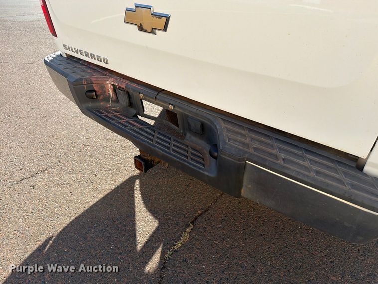 image for item EW8759 2010 Chevrolet Silverado 1500 Ext. Cab pickup truck