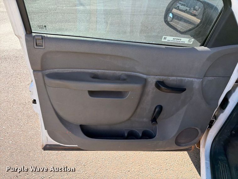 image for item EW8759 2010 Chevrolet Silverado 1500 Ext. Cab pickup truck