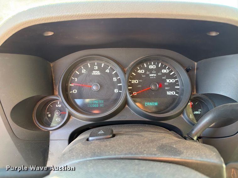 image for item EW8759 2010 Chevrolet Silverado 1500 Ext. Cab pickup truck