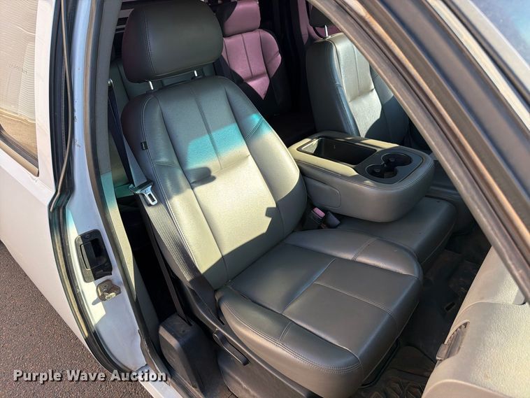 image for item EW8759 2010 Chevrolet Silverado 1500 Ext. Cab pickup truck