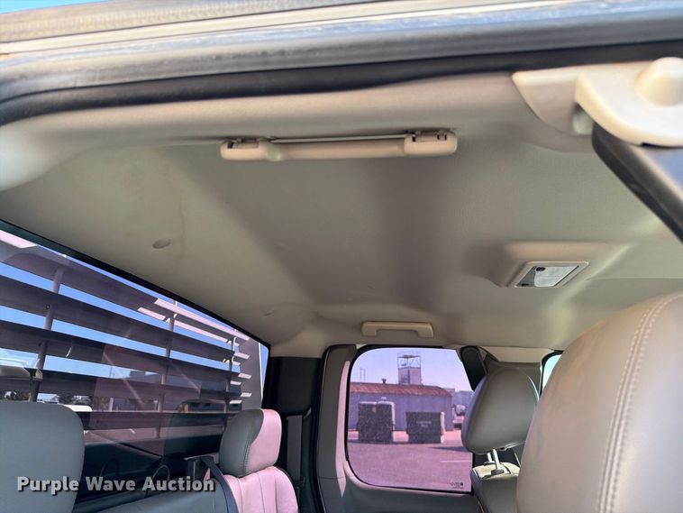 image for item EW8759 2010 Chevrolet Silverado 1500 Ext. Cab pickup truck