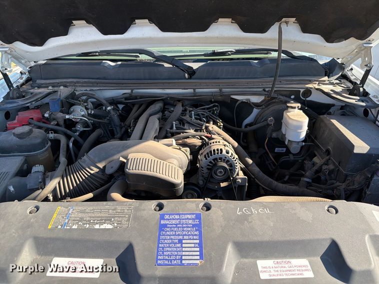 image for item EW8759 2010 Chevrolet Silverado 1500 Ext. Cab pickup truck