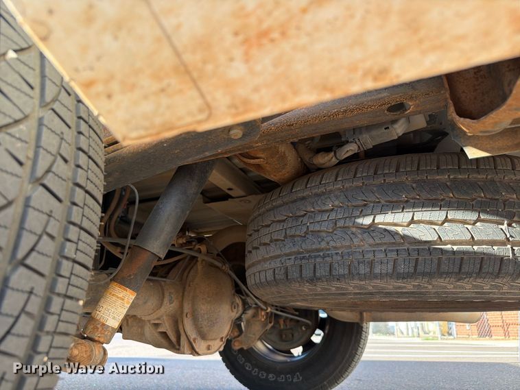 image for item EW8759 2010 Chevrolet Silverado 1500 Ext. Cab pickup truck