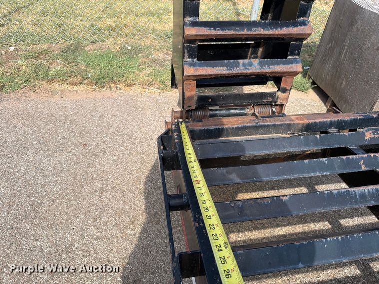 image for item EW8760 2013 Big Tex 25GN-25+5 equipment trailer