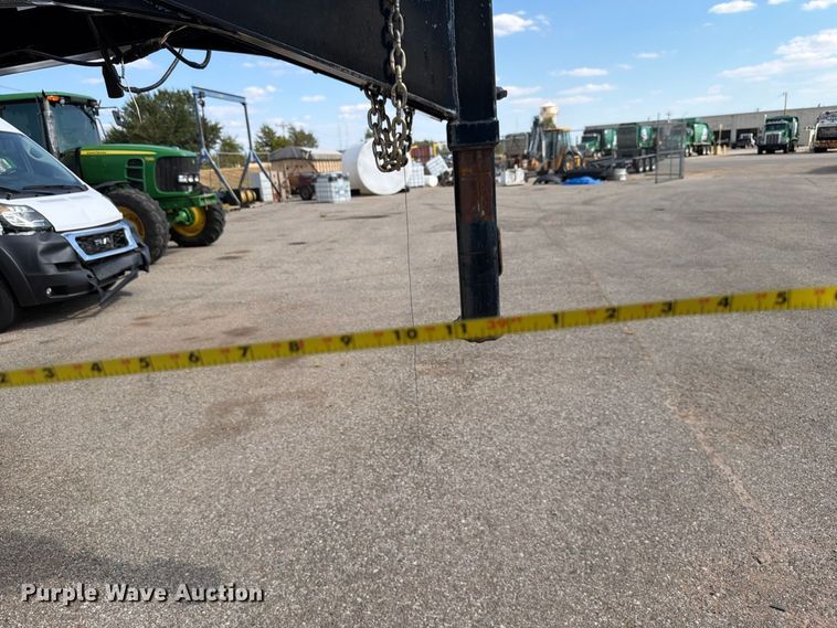 image for item EW8760 2013 Big Tex 25GN-25+5 equipment trailer