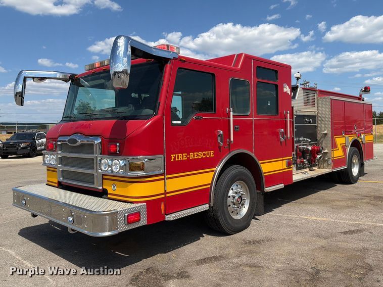 2009 Pierce Manufacturing Velocity pumper fire truck