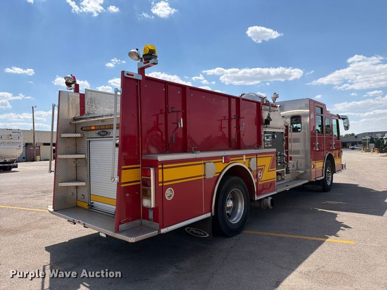 image for item EW8761 2009 Pierce Manufacturing Velocity pumper fire truck