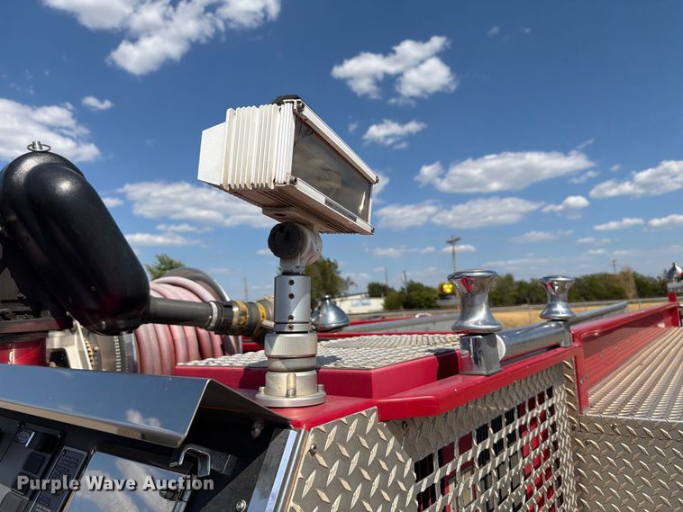 image for item EW8761 2009 Pierce Manufacturing Velocity pumper fire truck