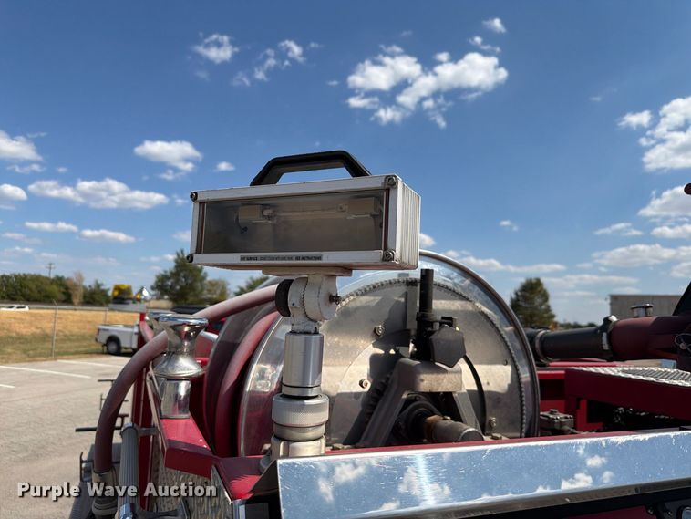 image for item EW8761 2009 Pierce Manufacturing Velocity pumper fire truck