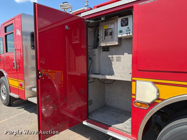 image for item EW8761 2009 Pierce Manufacturing Velocity pumper fire truck