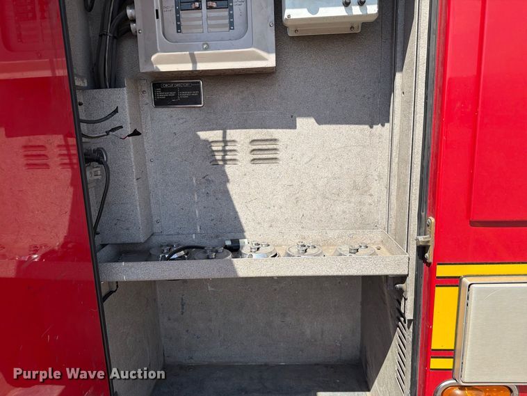 image for item EW8761 2009 Pierce Manufacturing Velocity pumper fire truck