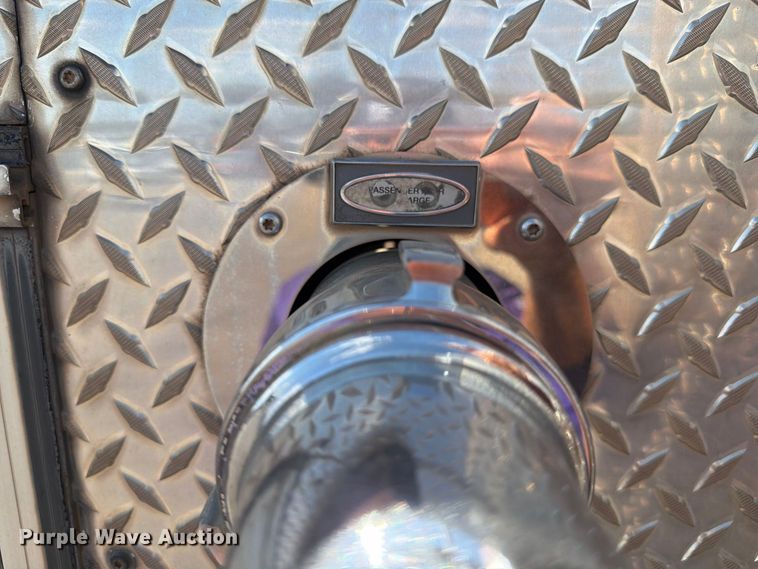image for item EW8761 2009 Pierce Manufacturing Velocity pumper fire truck