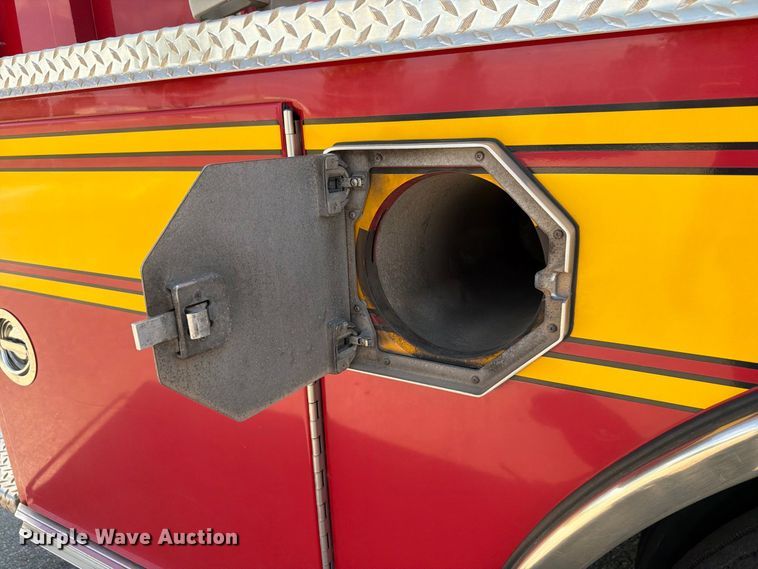 image for item EW8761 2009 Pierce Manufacturing Velocity pumper fire truck