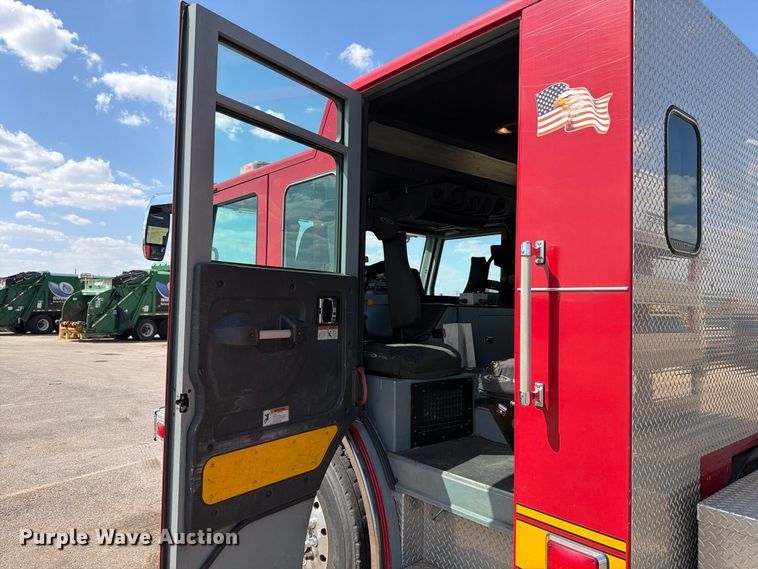 image for item EW8761 2009 Pierce Manufacturing Velocity pumper fire truck