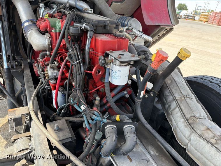image for item EW8761 2009 Pierce Manufacturing Velocity pumper fire truck