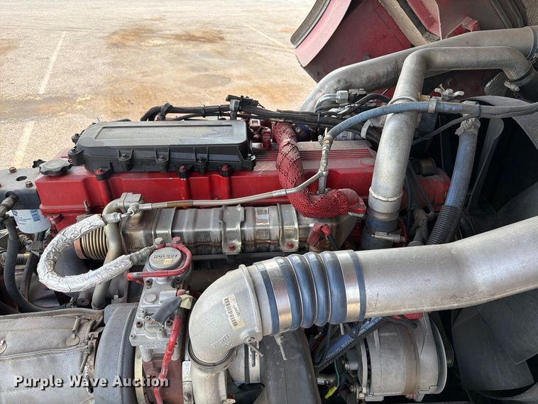 image for item EW8761 2009 Pierce Manufacturing Velocity pumper fire truck