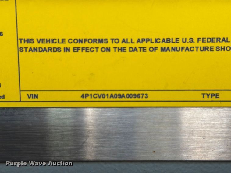 image for item EW8761 2009 Pierce Manufacturing Velocity pumper fire truck