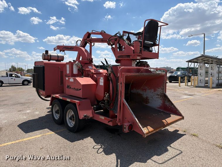 image for item EW8762 2007 Morbark Hurricane wood chipper