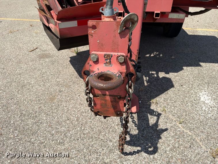 image for item EW8762 2007 Morbark Hurricane wood chipper
