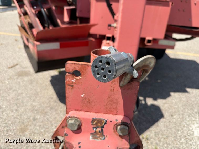 image for item EW8762 2007 Morbark Hurricane wood chipper