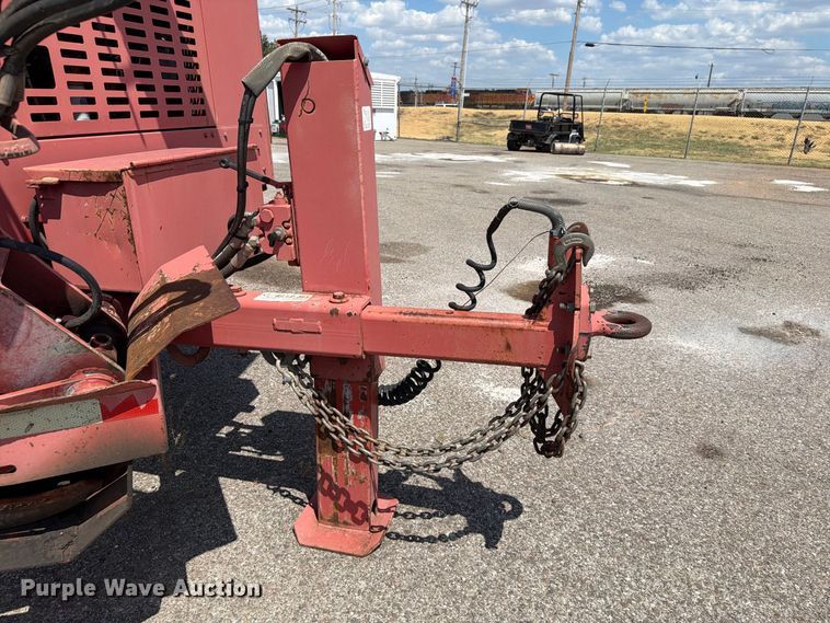 image for item EW8762 2007 Morbark Hurricane wood chipper
