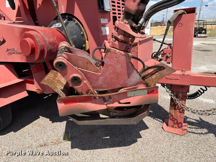image for item EW8762 2007 Morbark Hurricane wood chipper