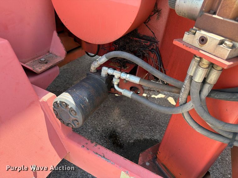 image for item EW8762 2007 Morbark Hurricane wood chipper