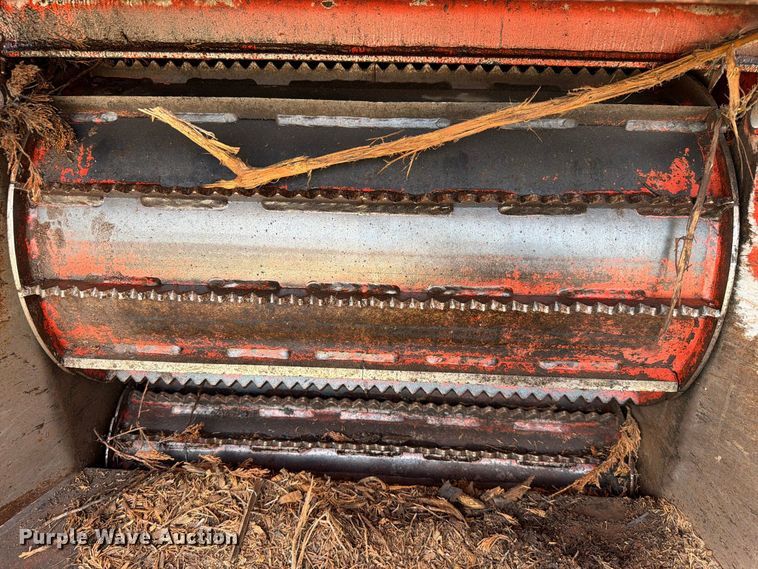 image for item EW8762 2007 Morbark Hurricane wood chipper