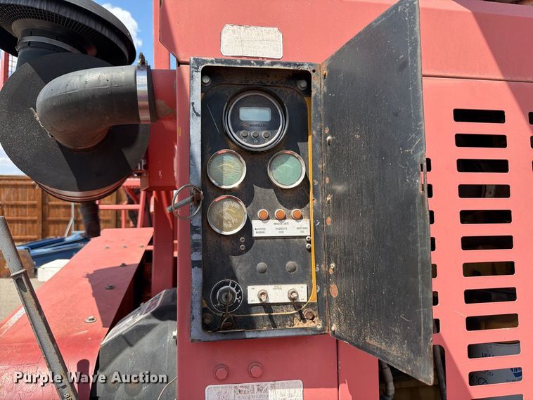 image for item EW8762 2007 Morbark Hurricane wood chipper