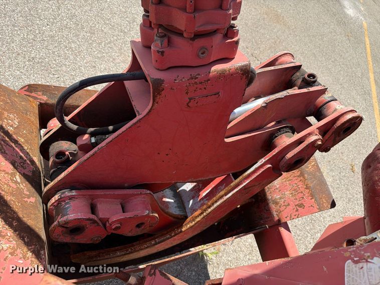 image for item EW8762 2007 Morbark Hurricane wood chipper