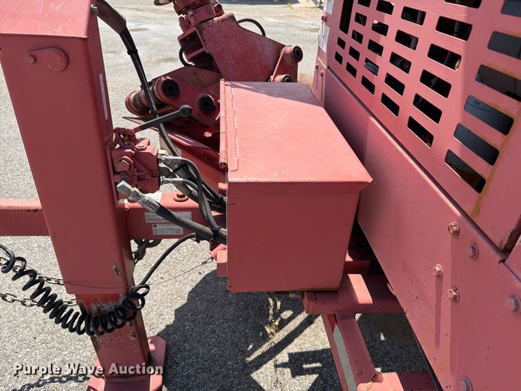 image for item EW8762 2007 Morbark Hurricane wood chipper