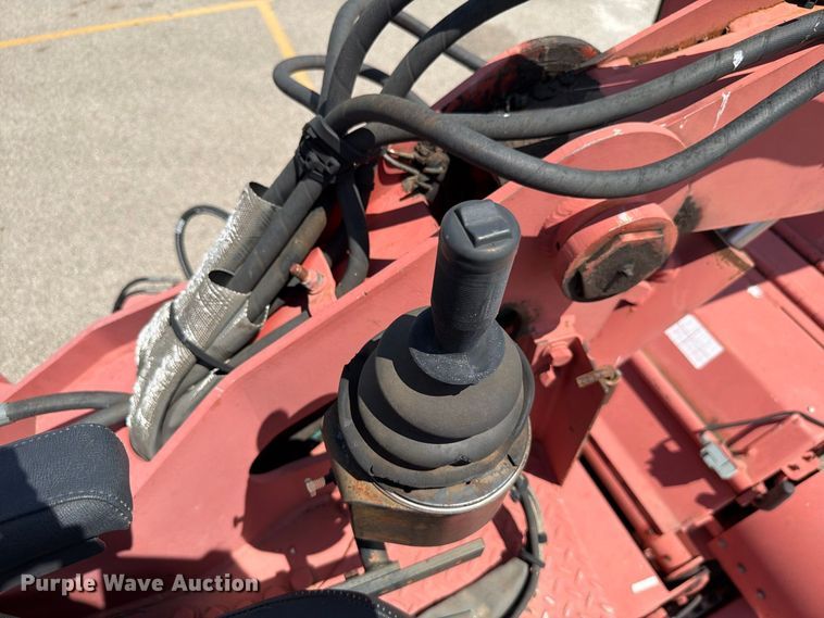 image for item EW8762 2007 Morbark Hurricane wood chipper
