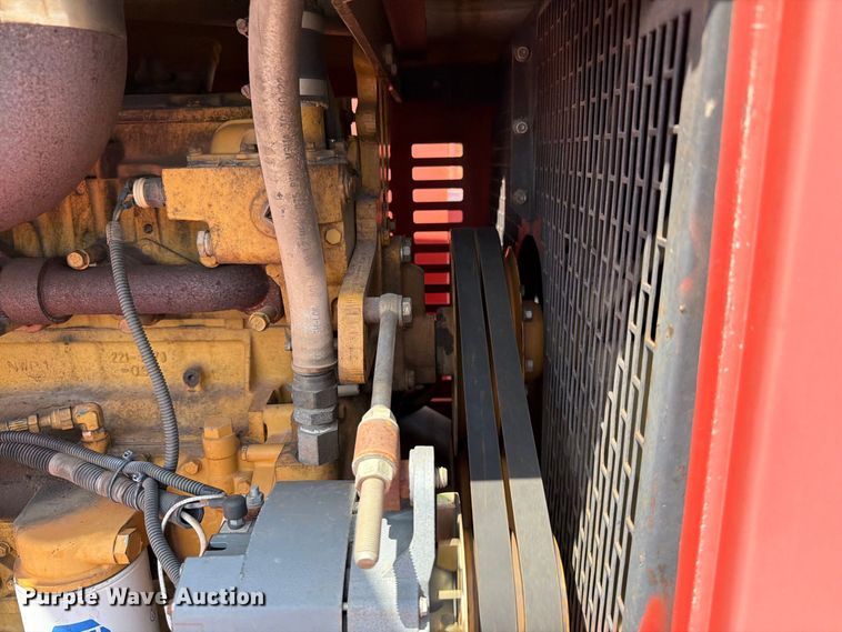 image for item EW8762 2007 Morbark Hurricane wood chipper