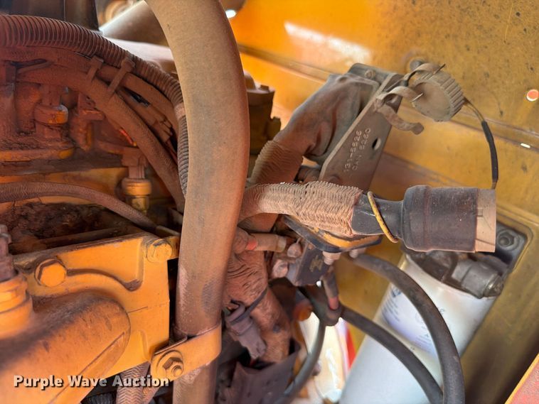image for item EW8762 2007 Morbark Hurricane wood chipper