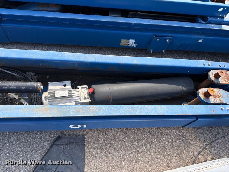 image for item EW8765 Rotary SP015 automotive lift
