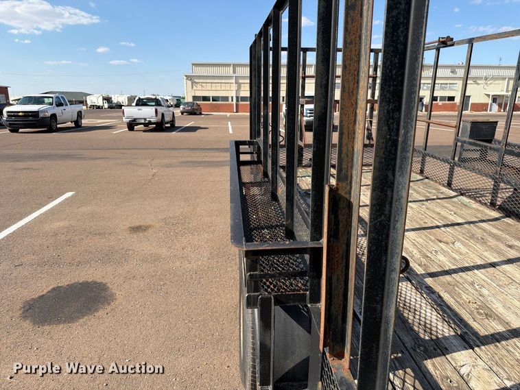 image for item EW8767 2009 Tuff-Bilt Manufacturing Inc utility trailer