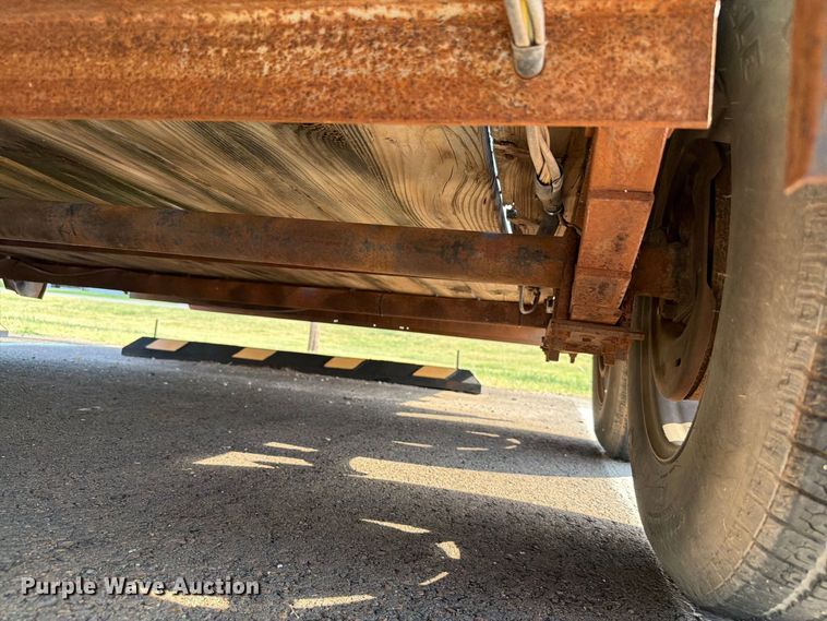 image for item EW8767 2009 Tuff-Bilt Manufacturing Inc utility trailer